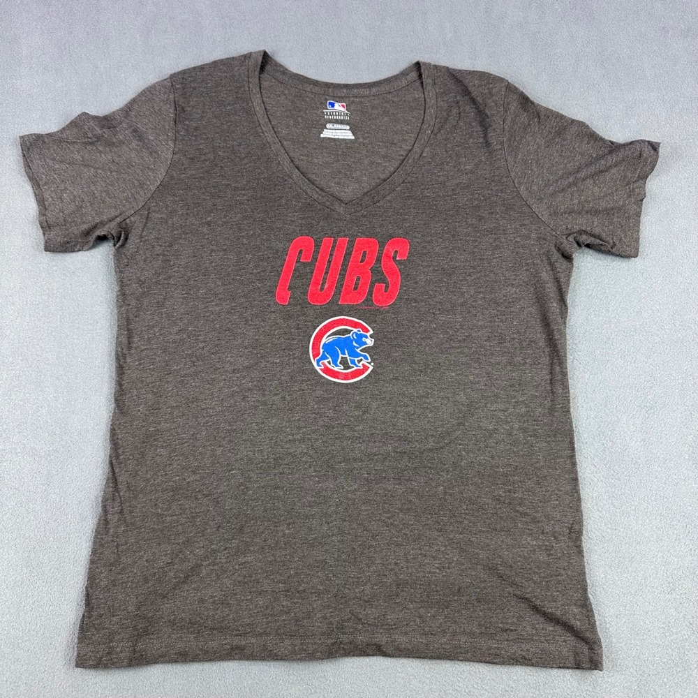MLB Chicago Cubs T-Shirt Wm'sXXL Gray V-Neck Short Sleeve Graphic Tee Baseball